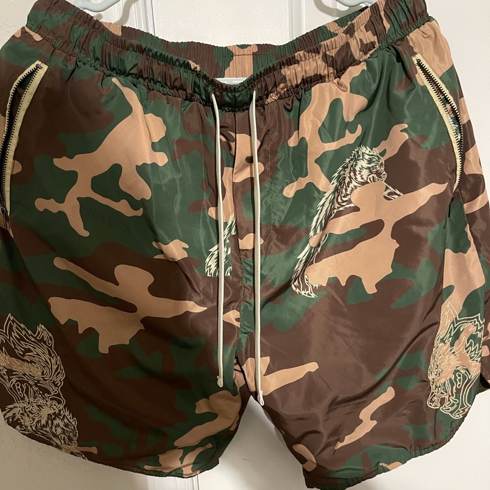 Darc sport shorts. Size large.